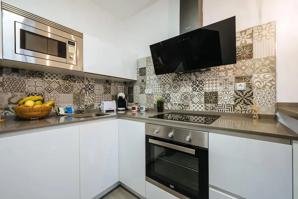 The Secret To A Great Stay In Seville * 1' Giralda Spain