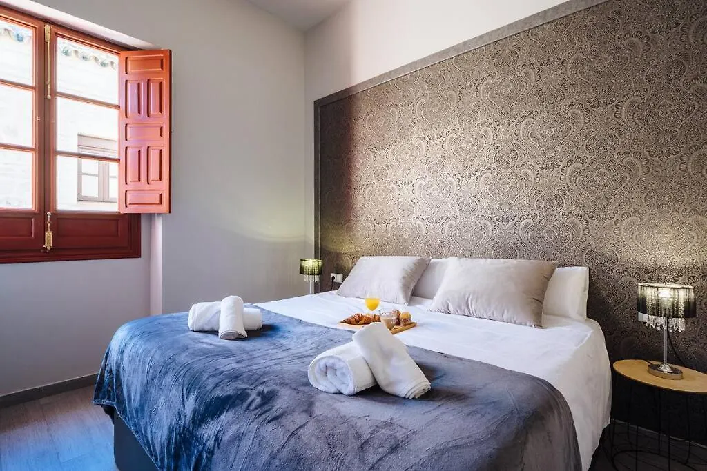 The Secret To A Great Stay In Seville * 1' Giralda 0*,  Spain