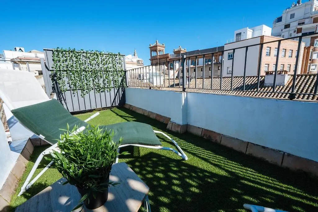 The Secret To A Great Stay In Seville * 1' Giralda Spain