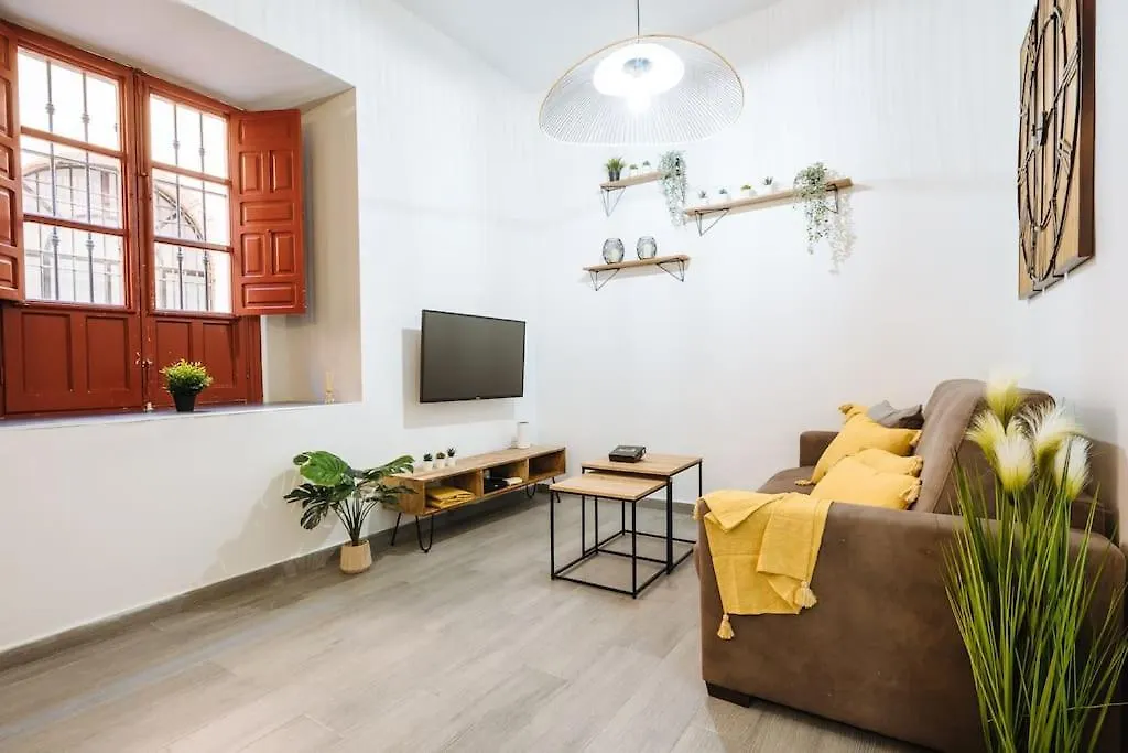 The Secret To A Great Stay In Seville * 1' Giralda Spain