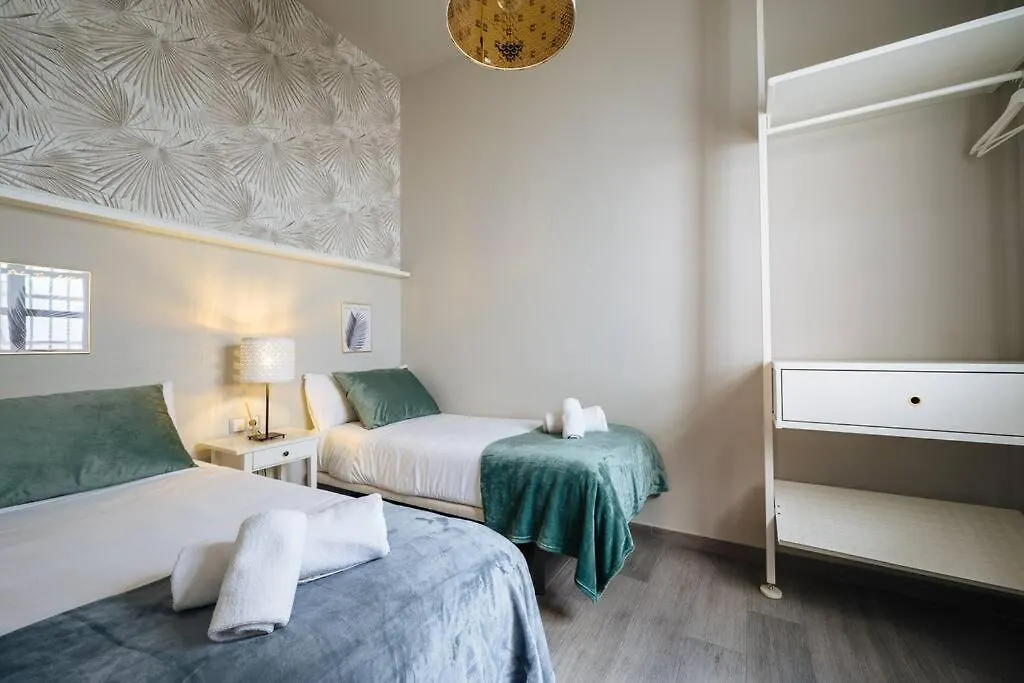 The Secret To A Great Stay In Seville * 1' Giralda